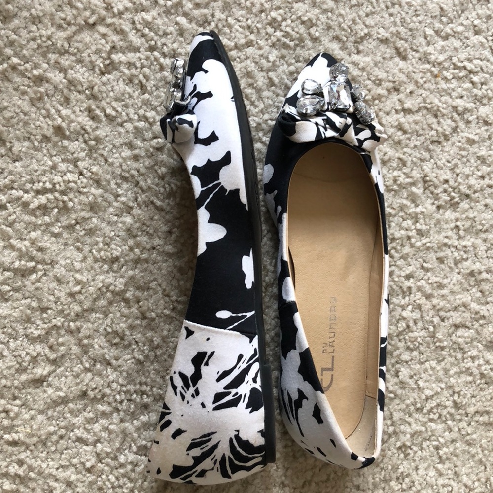Patterned flats shoes - Picture 2 of 5
